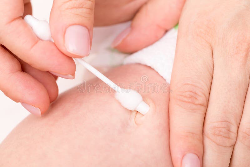 Bebe De Nombril De Nettoyage Photo Stock Image Du Enfant Nourrisson