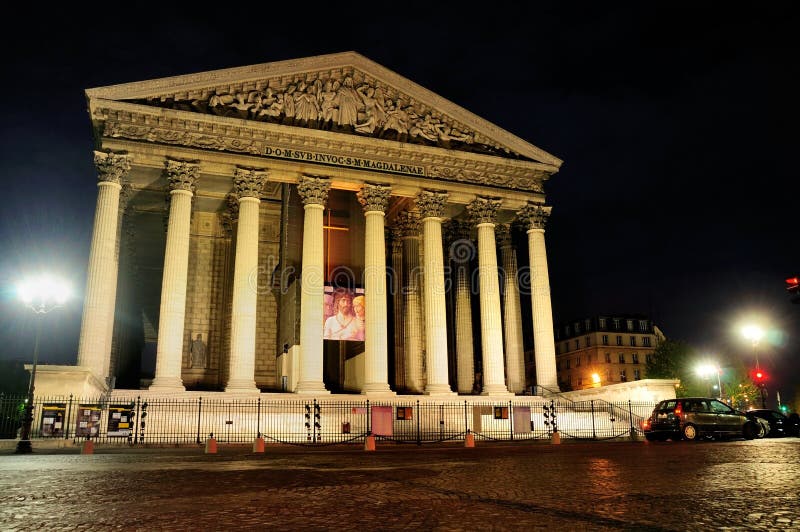 La Madeleine De Night, París Imagen editorial Imagen de francia