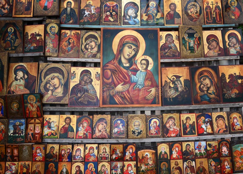 La madera hizo el icono religioso ortodoxo de la pintura, en Sofía céntrica, Bulgaria