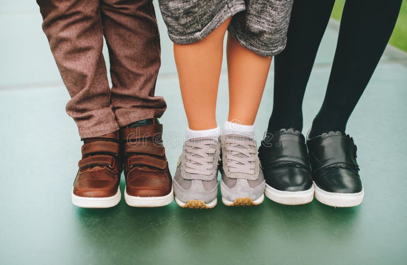 La mode badine des chaussures photos libres de droits La mode badine des chaussures photos libres de droits