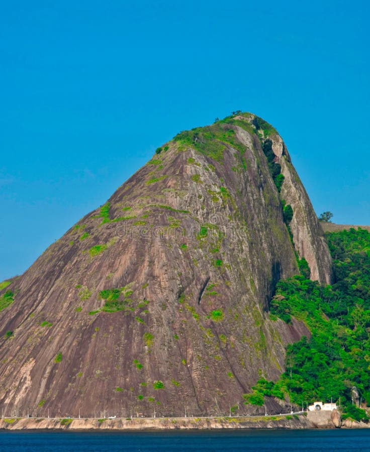 La montagne de Sugarloaf en Rio de Janeiro, Brésil image stock La montagne de Sugarloaf en Rio de Janeiro, Brésil image stock