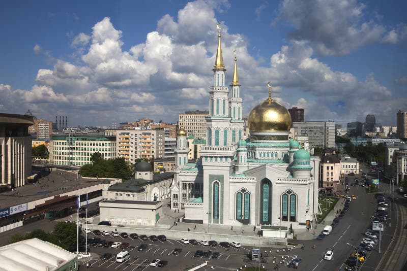La mosquée principale de Moscou, une de la plus grande et plus haute mosquée photographie stock libre de droits La mosquée principale de Moscou, une de la plus grande et plus haute mosquée photographie stock libre de droits