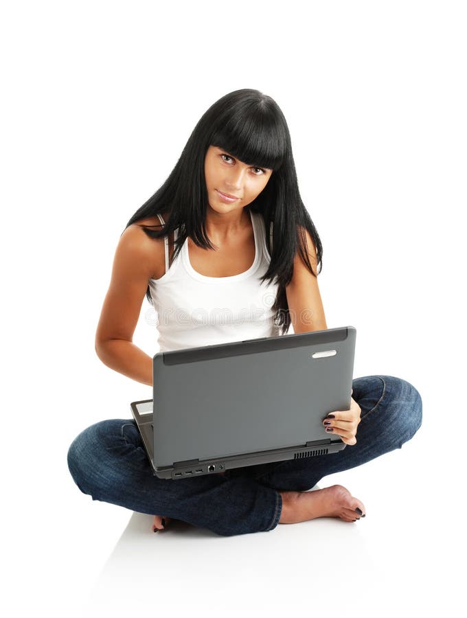 La mujer con un ordenador imagenes de archivo La mujer con un ordenador imagenes de archivo