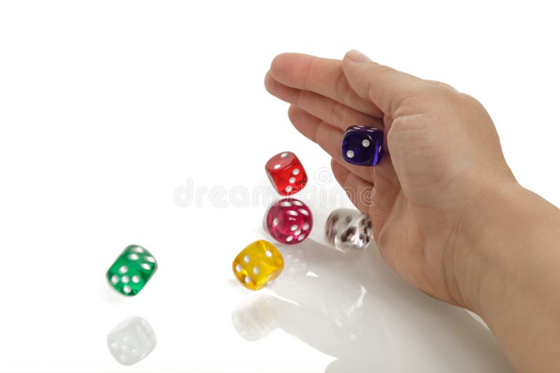 La mujer que lanza alg?n colorido corta en cuadritos con sus manos aisladas en el fondo blanco Juego, casino y concepto del negoc fotos de archivo La mujer que lanza alg?n colorido corta en cuadritos con sus manos aisladas en el fondo blanco Juego, casino y concepto del negoc fotos de archivo