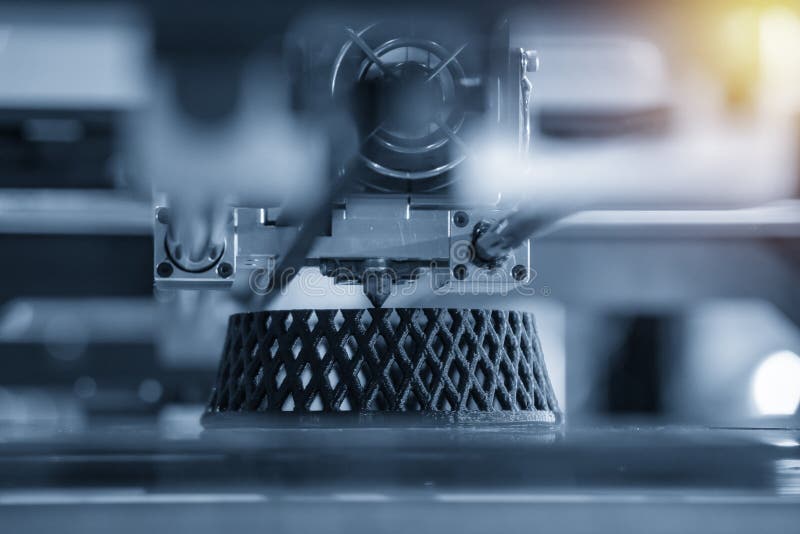 La máquina de impresión 3D hace el modelo de prototipo 3D mediante material de resina