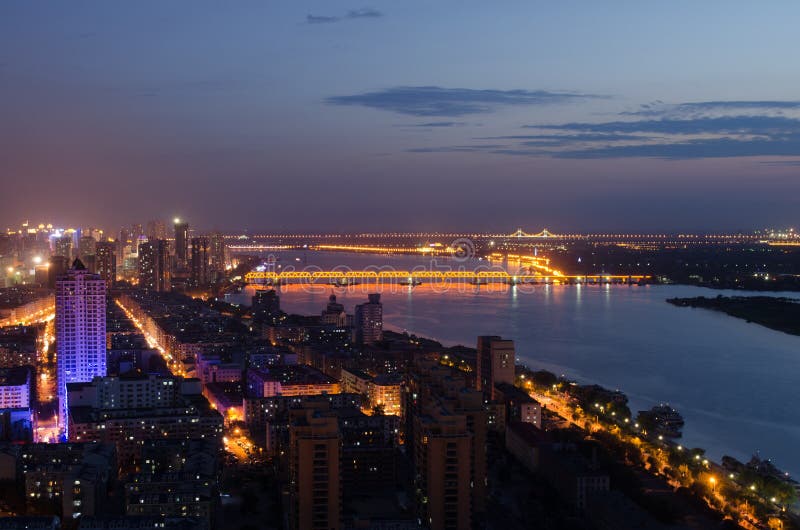 La notte di Harbin fotografia stock La notte di Harbin fotografia stock