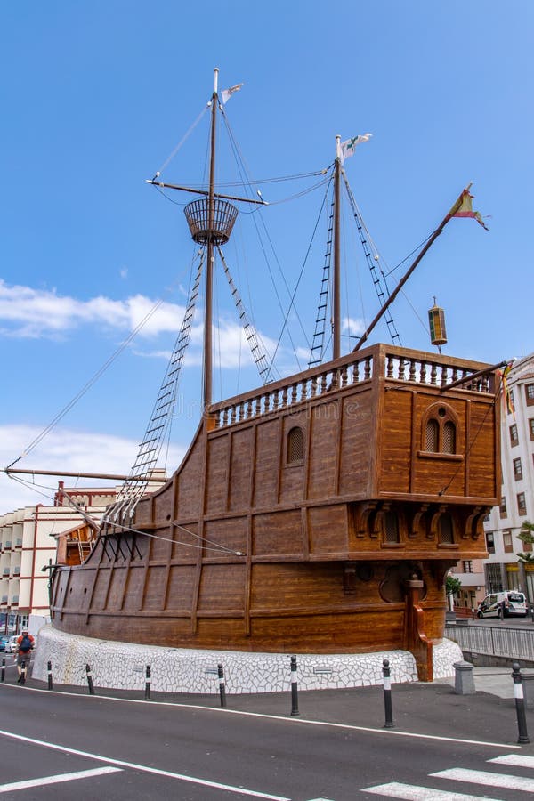 La Palma Maritime Museum als Replik von Christopher Columbus Santa Maria-Schiff in Santa Cruz de la Palma, Kanarische Inseln, Spa lizenzfreie stockfotos La Palma Maritime Museum als Replik von Christopher Columbus Santa Maria-Schiff in Santa Cruz de la Palma, Kanarische Inseln, Spa lizenzfreie stockfotos