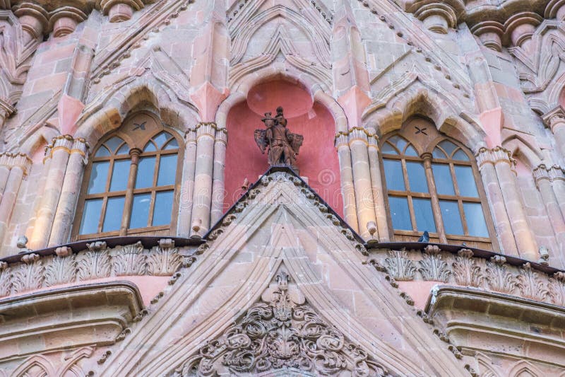 La parroquia de san miguel arcangel