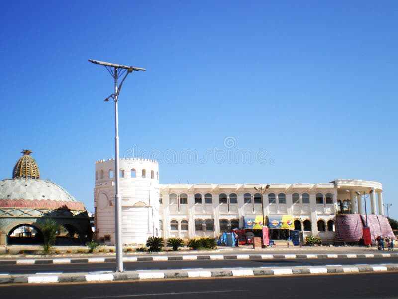 La partie centrale avec les bâtiments commerciaux de la ville de Sharm el Sheikh