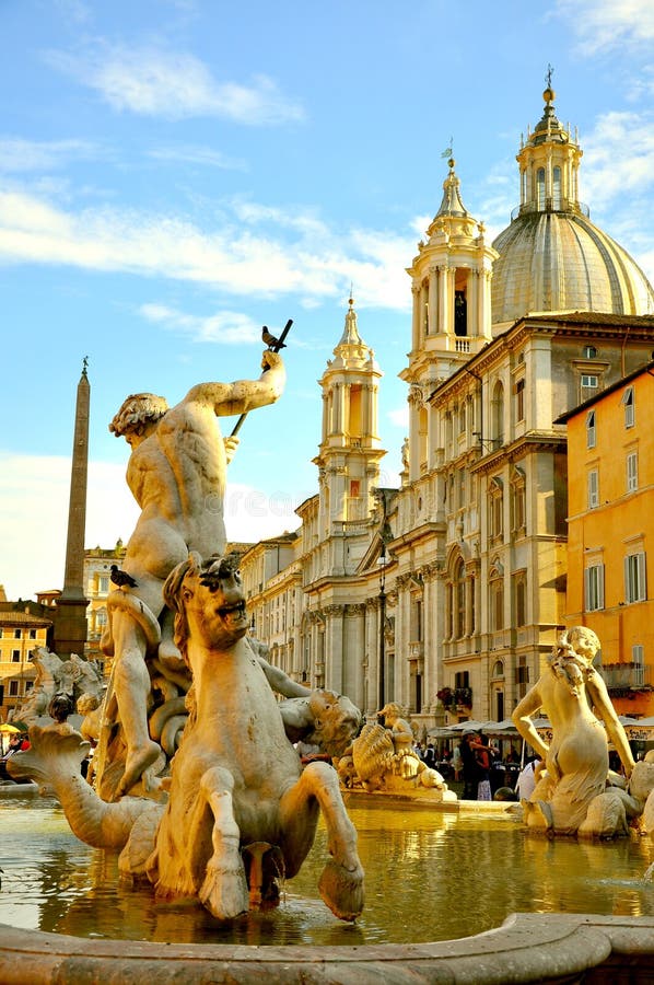 La piazza famosa Navona, Roma, Italia fotografia stock libera da diritti La piazza famosa Navona, Roma, Italia fotografia stock libera da diritti