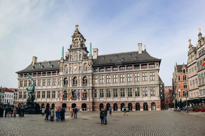 La place centrale d'anvers le marché de la grote photo stock