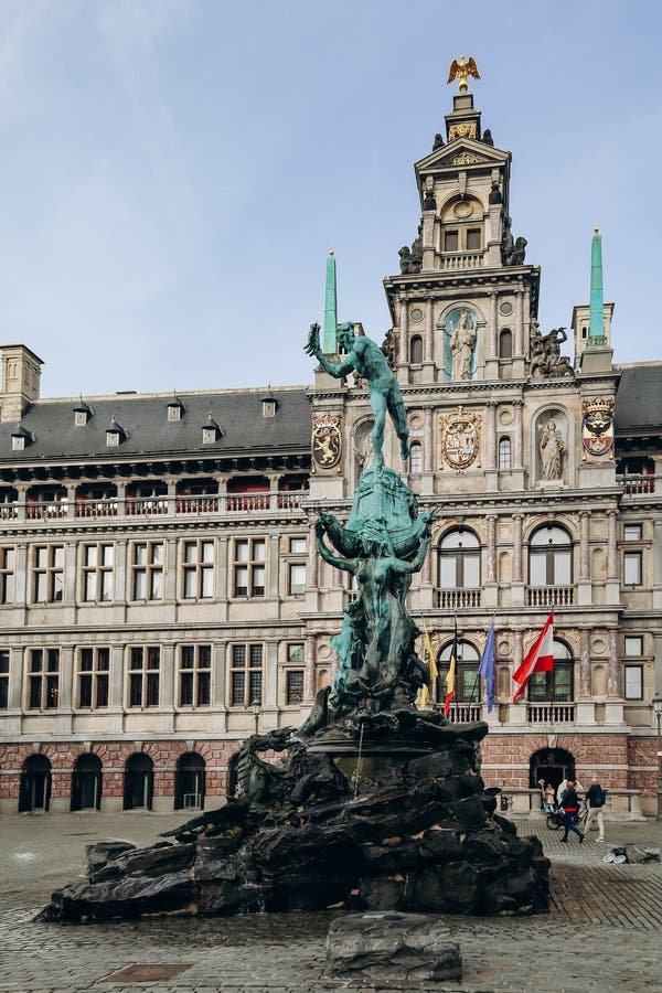 La place centrale d'anvers le marché de la grote photographie stock libre de droits