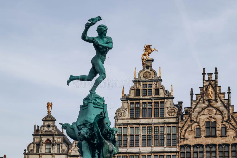 La place centrale d'anvers le marché de la grote photo stock