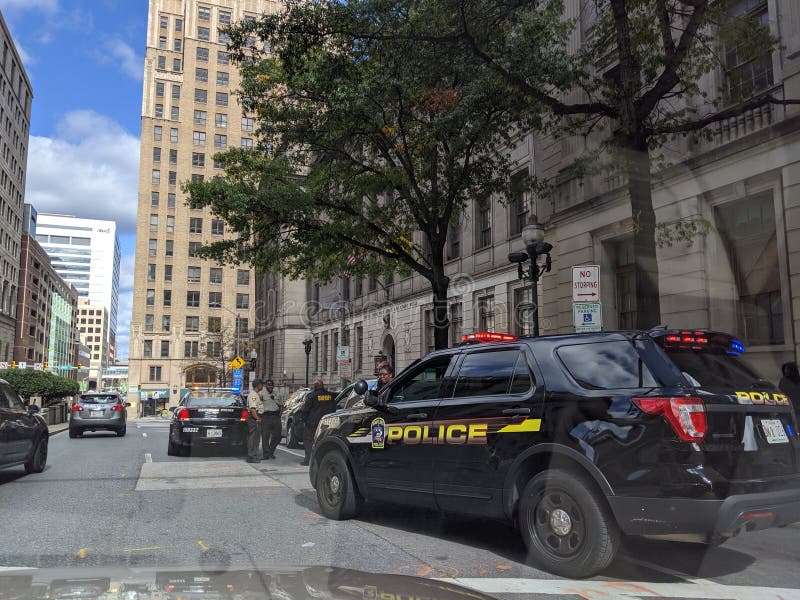 La polizia Justin ordina l'arresto della sicurezza urbana di Baltimora MD Maryland fotografia stock libera da diritti La polizia Justin ordina l'arresto della sicurezza urbana di Baltimora MD Maryland fotografia stock libera da diritti