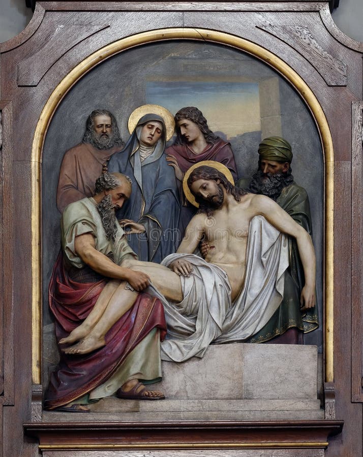 la quattordicesima via Crucis, Gesù è risieduta nella tomba ed è coperta nell'incenso