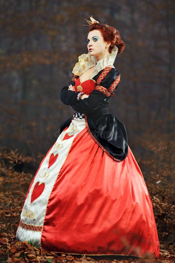 La reina de corazones foto de archivo editorial. Imagen de alicia - 109278093 La reina de corazones foto de archivo editorial. Imagen de alicia - 109278093