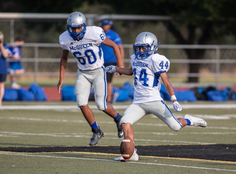 Il Calcio d'Inizio immagini stock
