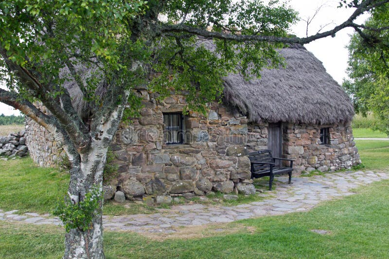 La Scozia, culloden, il vecchio cottage del leanach fotografia stock libera da diritti La Scozia, culloden, il vecchio cottage del leanach fotografia stock libera da diritti
