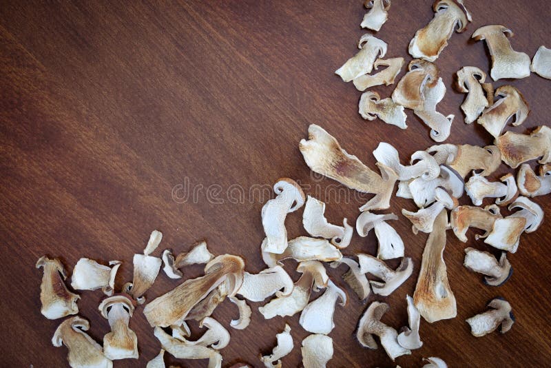 La seta secada del boleto corta textura del fondo de la comida fotos de archivo