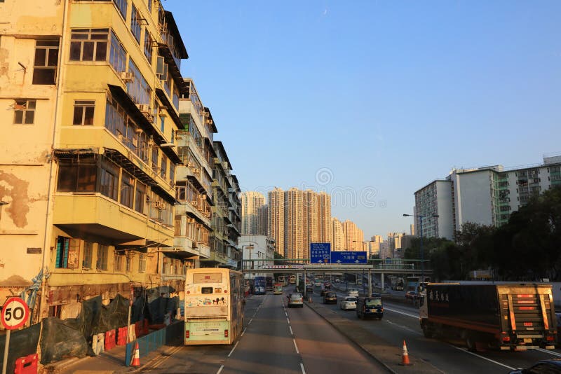 La strada principale di kowloon orientale 2017 immagine stock
