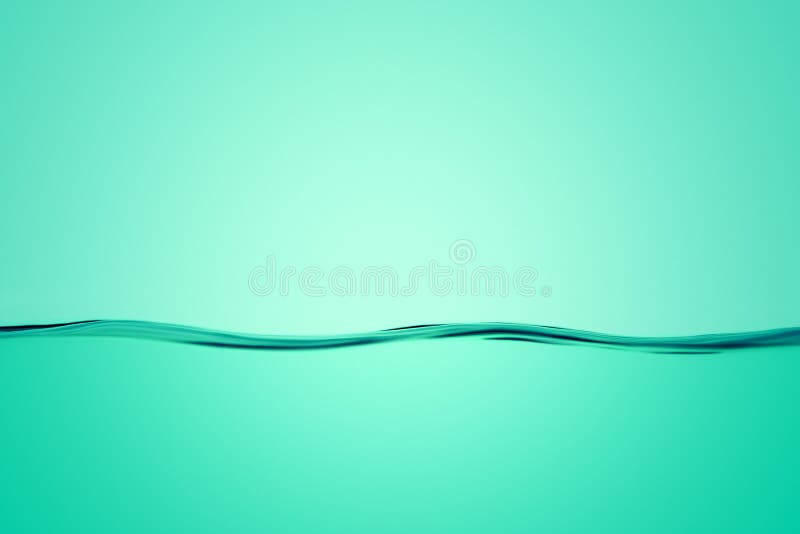 La surface de l'eau calme dans la couleur de turquoise Plan rapproché
