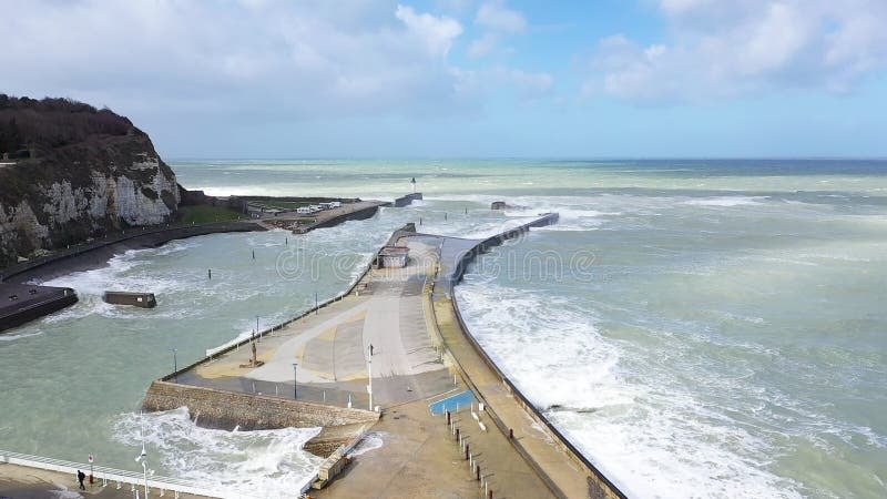 La tempete à saintvaleryencaux en haute marée