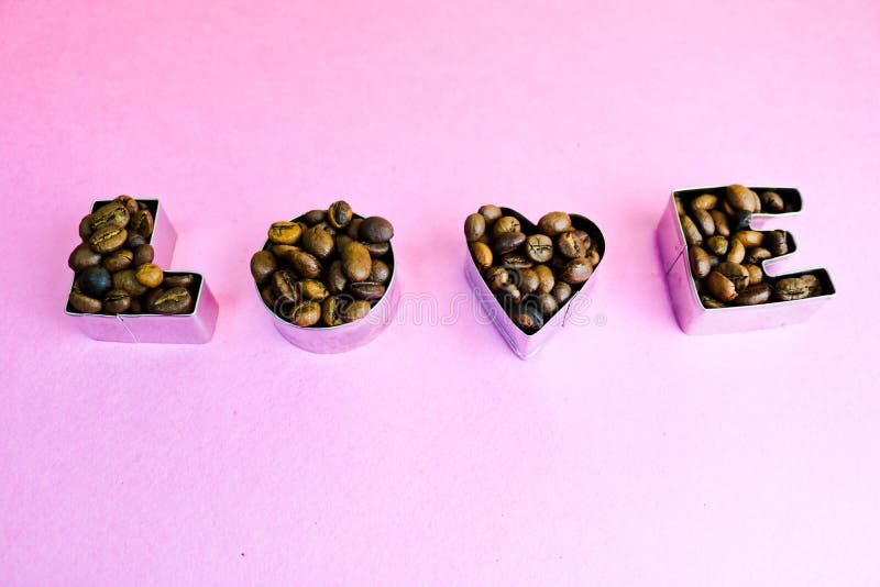 La textura hermosa con la inscripción del día de tarjeta del día de San Valentín del amor de la palabra hecha de asado seleccionó foto de archivo La textura hermosa con la inscripción del día de tarjeta del día de San Valentín del amor de la palabra hecha de asado seleccionó foto de archivo
