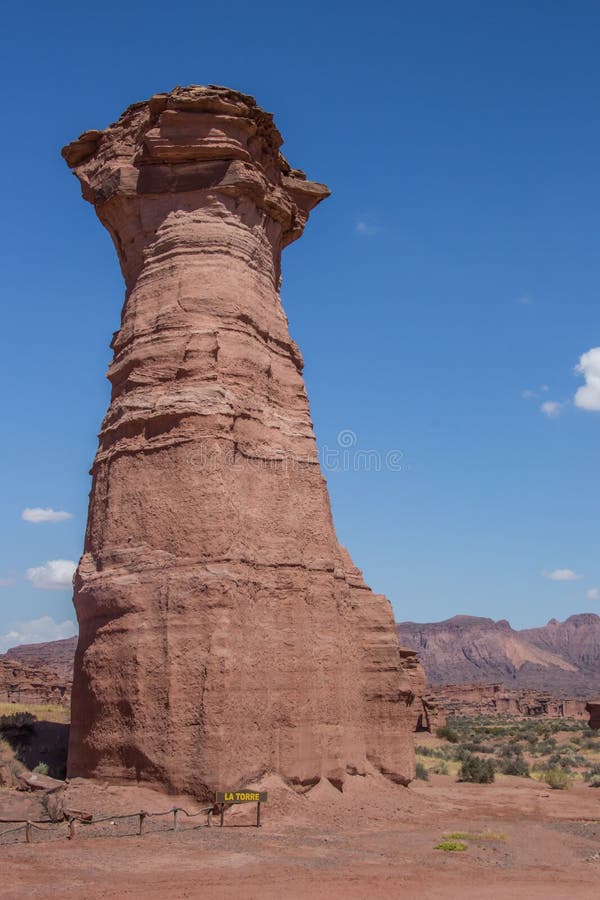 La Torre en el parque nacional de Talampaya imagen de archivo La Torre en el parque nacional de Talampaya imagen de archivo