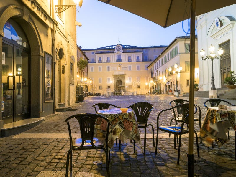 La vie de ville en Castel Gandolfo, pope& x27 ; résidence d'été de s, Italie