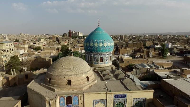 La ville historique de qom dans l'ancienne mosquée d'iran.