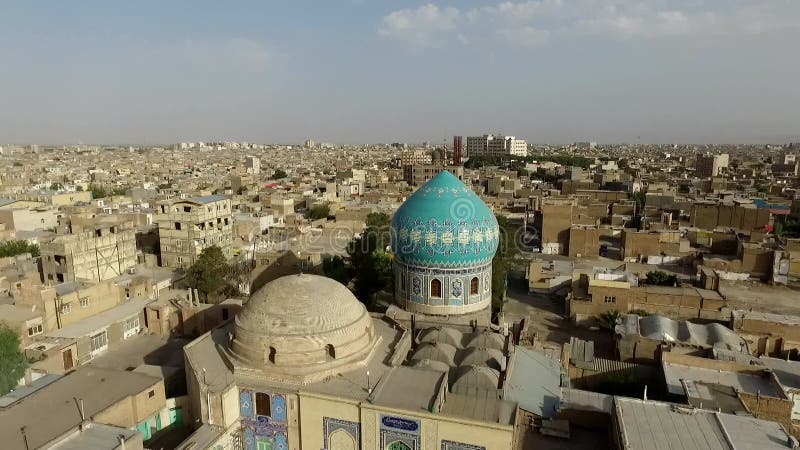 La ville historique de qom dans l'ancienne mosquée d'iran.