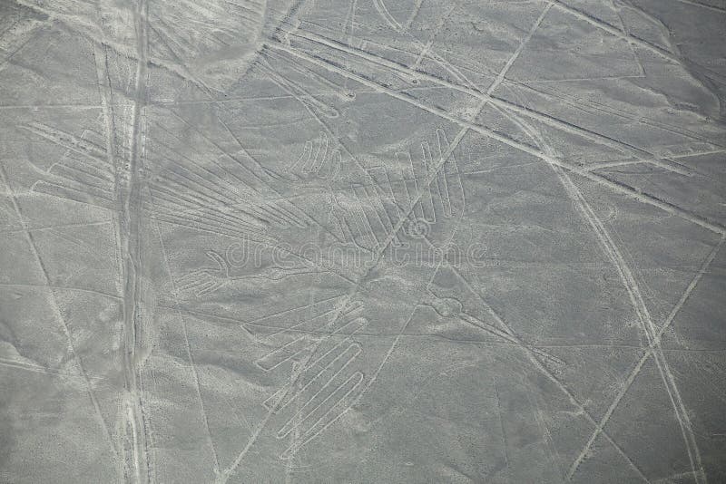La vista aerea di Nazca allinea i geoglyphs nel Perù