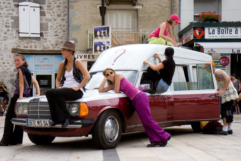 Aurillac International Street Theatre Festival in France, 2010. Show, La voiture de mon bof by La Cie Elan C'. 500 artistics teams,2569 artists,590 shows. Aurillac International Street Theatre Festival in France, 2010. Show, La voiture de mon bof by La Cie Elan C'. 500 artistics teams,2569 artists,590 shows.