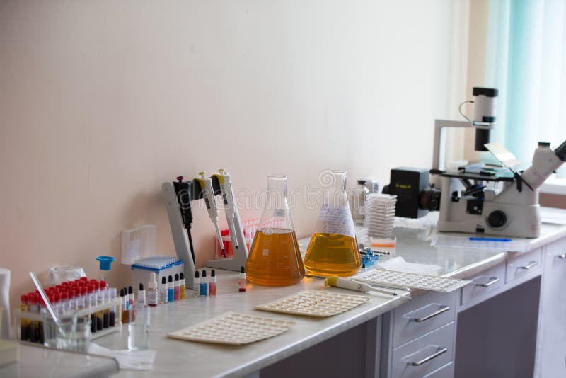 Laboratorio di analisi del sangue fotografie stock Laboratorio di analisi del sangue fotografie stock
