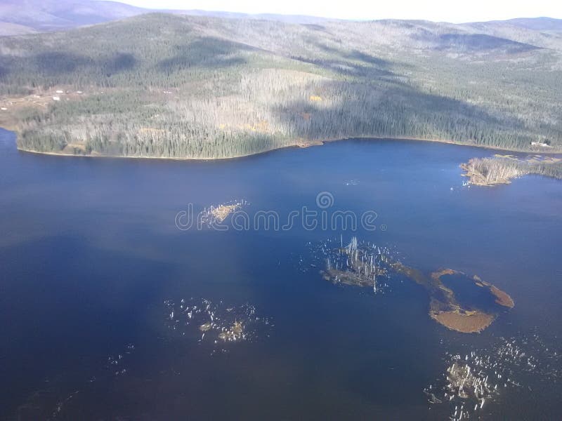 Lac Alaska Healy photo stock. Image du montagne, trou 106791100