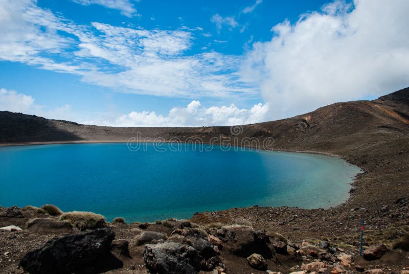 Lac bleu photographie stock libre de droits Lac bleu photographie stock libre de droits