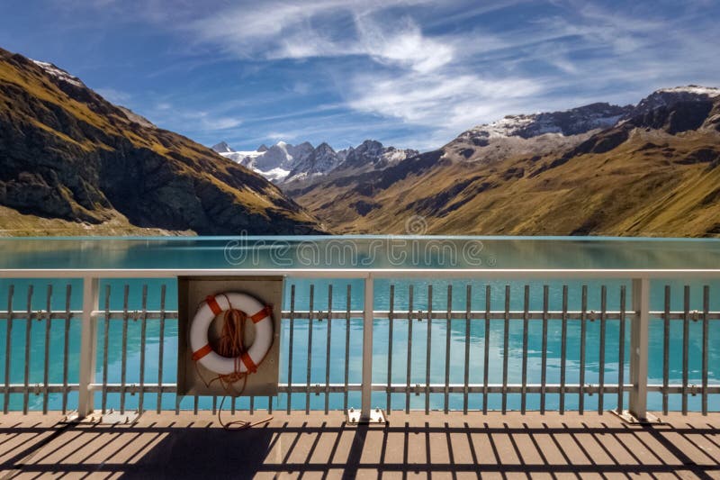 Lac de Moiry magnifique Valais, Suisse