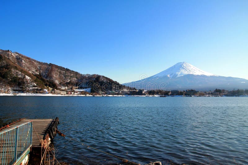 Lac du mont Fuji et de kawacuchiko, Kawacuchiko, Japon image libre de droits Lac du mont Fuji et de kawacuchiko, Kawacuchiko, Japon image libre de droits