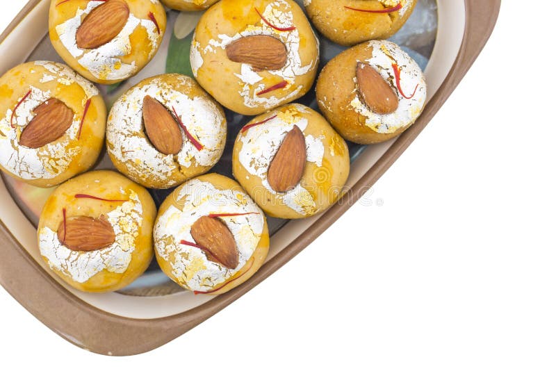 Laddu de Besan. La comida dulce tradicional india de Laddu también sabe como Besan Laddu