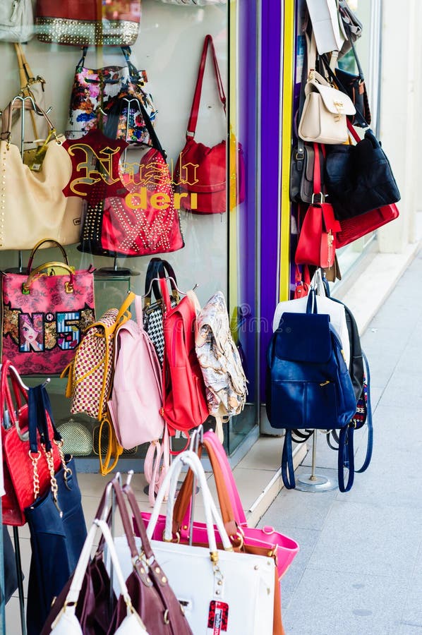 The 15 Best Handbag Brands to Shop in 2023 - Best Purse Brands