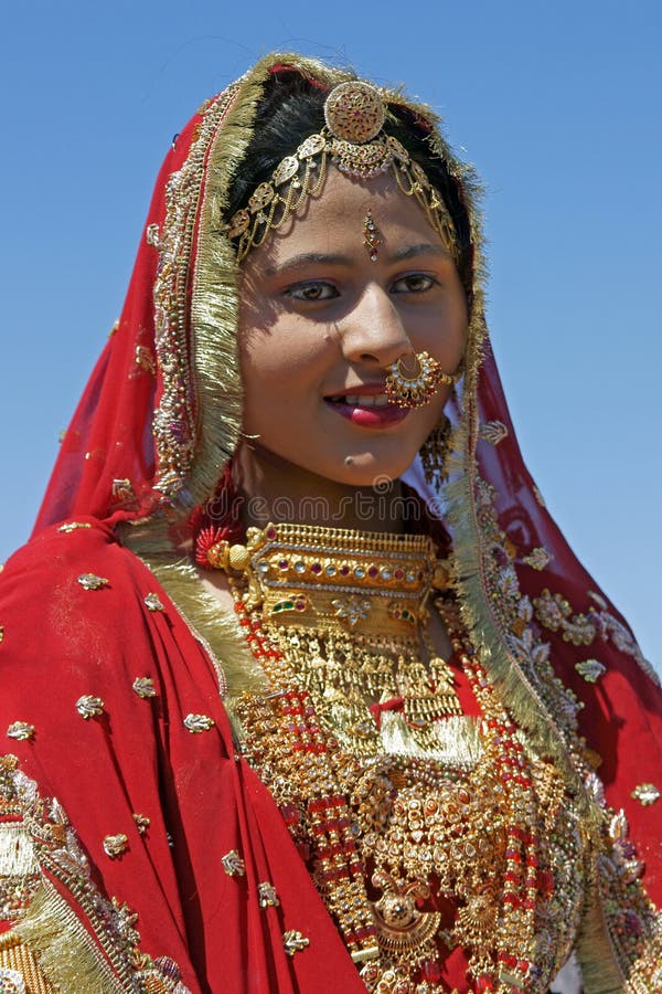 Indian Lady in Red Sari editorial photo. Image of sari 12012816