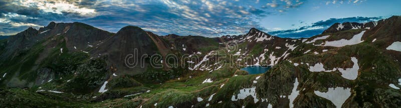 Lago Como - passagem de Poughkeepsie, San Juan Mountains fora do coordenador P fotografia de stock Lago Como - passagem de Poughkeepsie, San Juan Mountains fora do coordenador P fotografia de stock