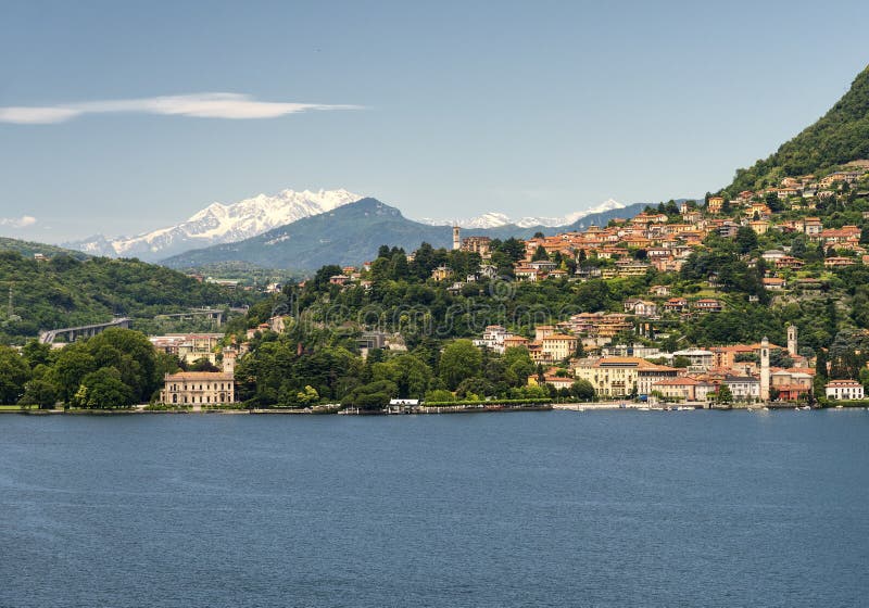 Lago de Como em Blevio foto de stock royalty free Lago de Como em Blevio foto de stock royalty free