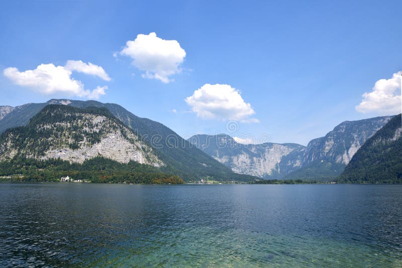 Lago Hallstatt, Austria fotografia stock libera da diritti Lago Hallstatt, Austria fotografia stock libera da diritti