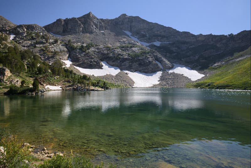 Lago Lamoille em Ruby Mountains imagens de stock Lago Lamoille em Ruby Mountains imagens de stock