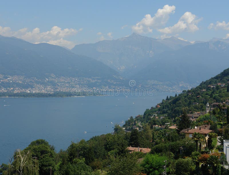 Lago Maggiore fotografia de stock Lago Maggiore fotografia de stock