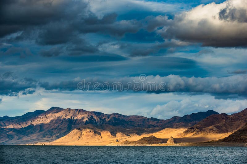 Lago Nevada pyramid della baia dell'artiglieria