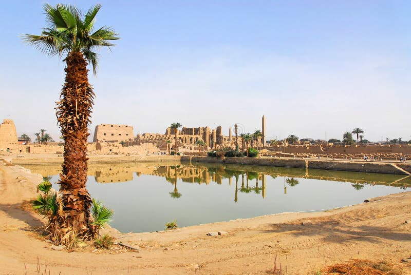 Lago sagrado em Karnak