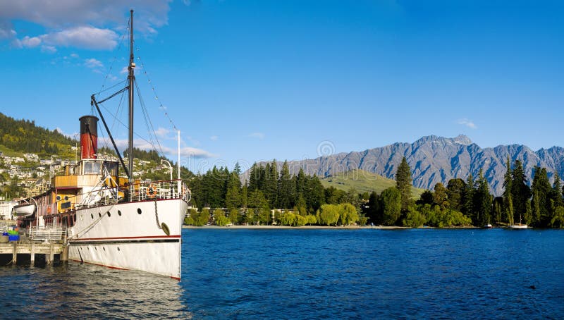 Lago Wakatipu, Queenstown in Nuova Zelanda immagini stock Lago Wakatipu, Queenstown in Nuova Zelanda immagini stock