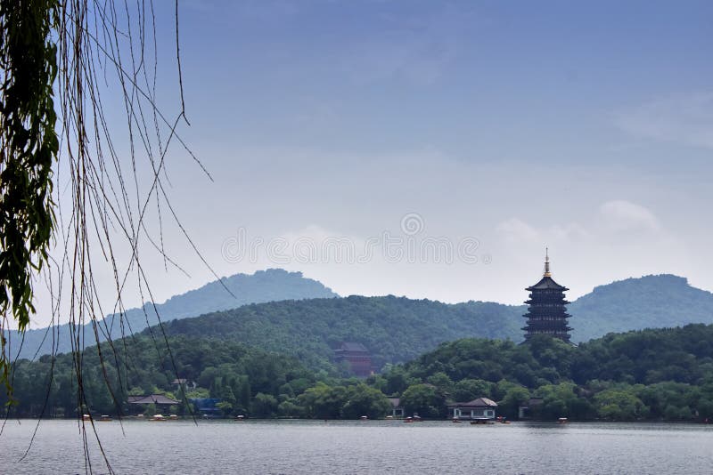 Lago Xihu, señal de Hangzhou, China foto de archivo libre de regalías Lago Xihu, señal de Hangzhou, China foto de archivo libre de regalías